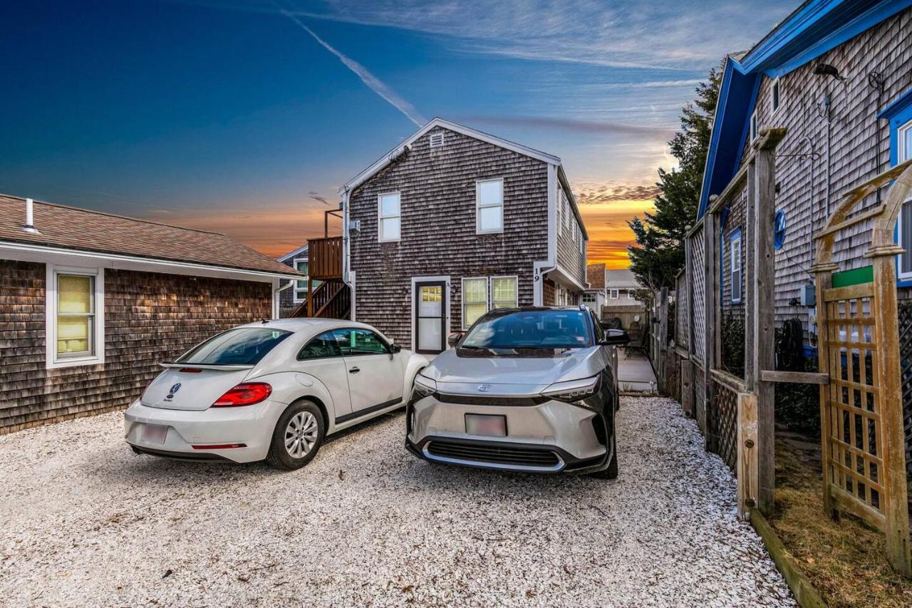 Central Ptown 2 BR | 2-Car Parking + Private Patio - B&B Provincetown