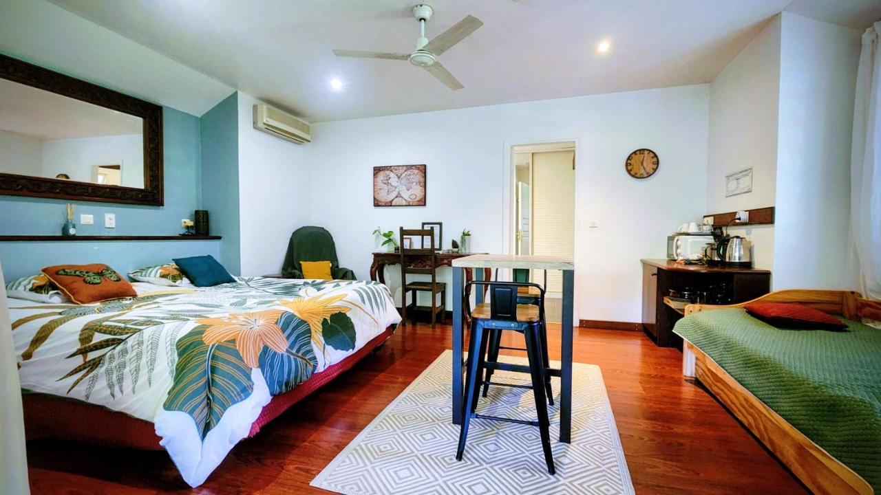 EVASION Bungalow d'Antan Spa - B&B Sarraméa