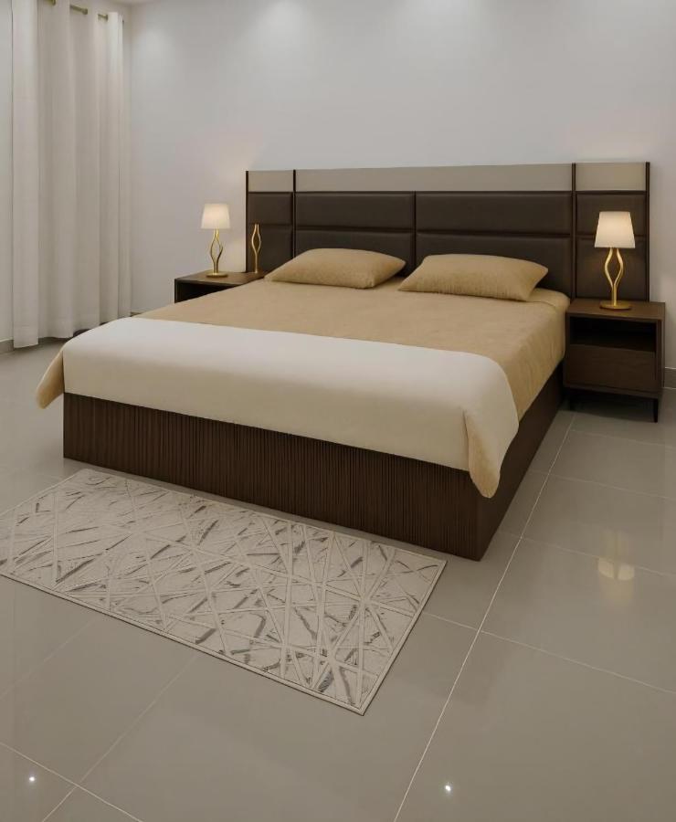 غرف فندقيه - بدع زايد - B&B Bū Rays