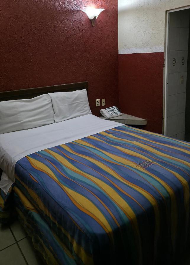 El Pino - Hotel Economico Guadalajara
