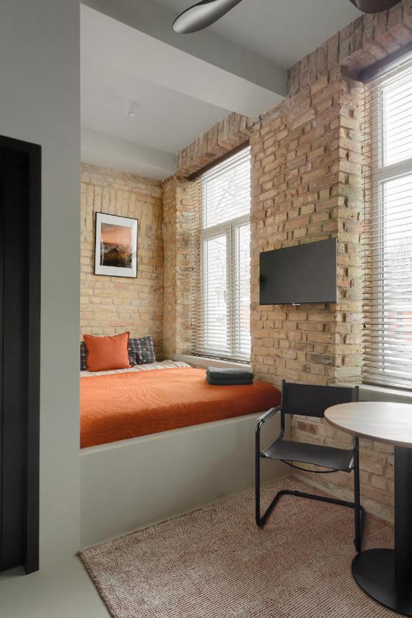 HUGO I Old town apartment I Self check-in - B&B Vilnius
