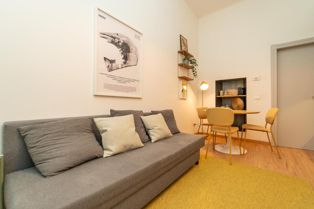 The Artist's Nest - Apartment on the Navigli - B&B Milan