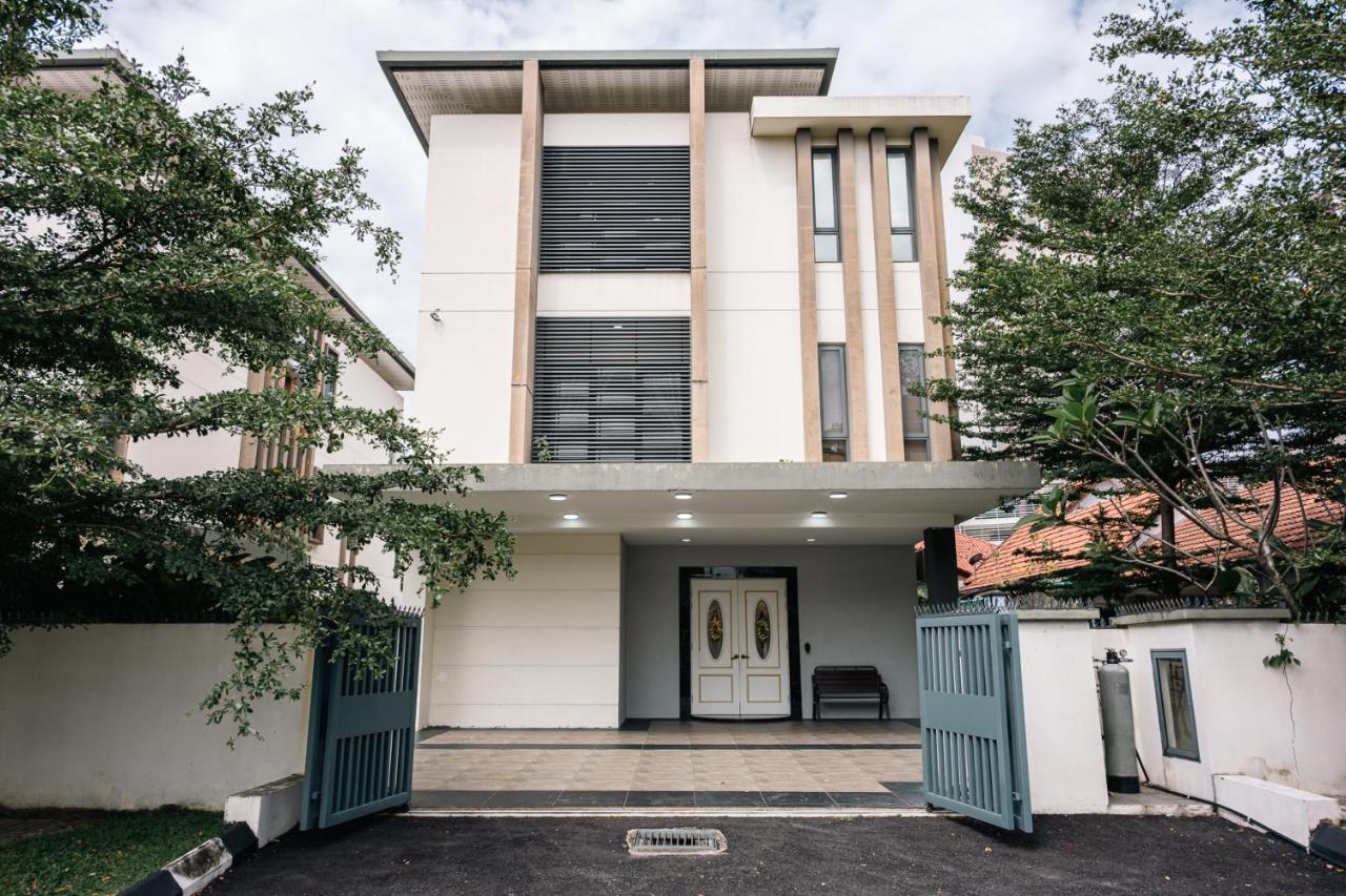 The Noble Bungalow, 18pax 5R4B near Datuk Keramat, KL Pavilion - Chambres d'hôtes Kuala Lumpur