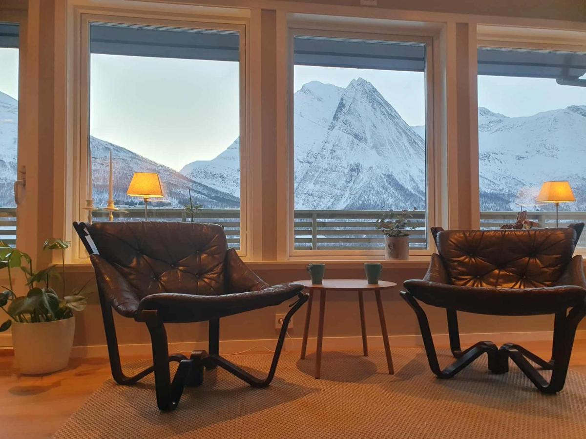 Villa Balsfjord Fjord & Mountain view - Bed and Breakfast Vollan