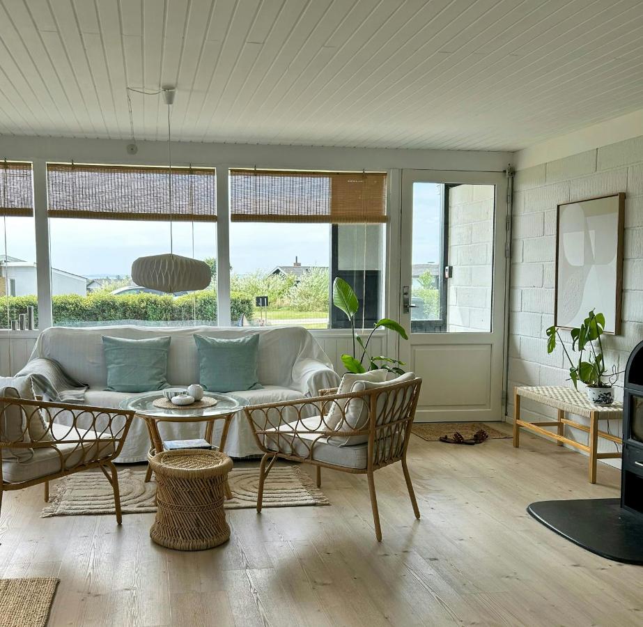Beach Hotel Inspired Holiday Home By Limfjorden - Chambres d'hôtes Snedsted