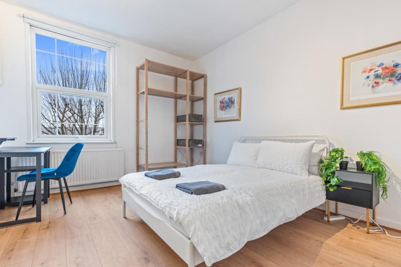 Inviting 3-bed Home in Nottingham by Renzo, Perfect for Contractors, Central Location! - B&B Nottingham
