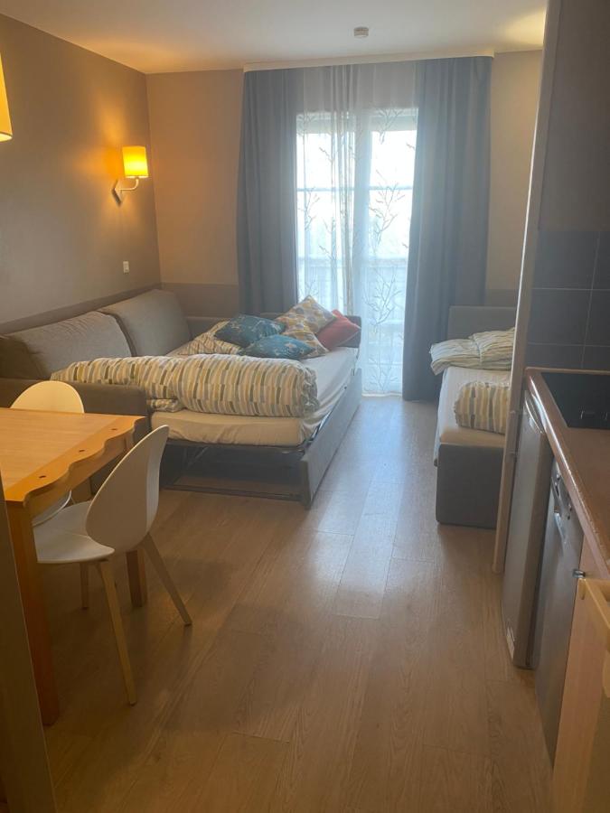 Apartamento de 1 dormitorio con vistas a la ciudad