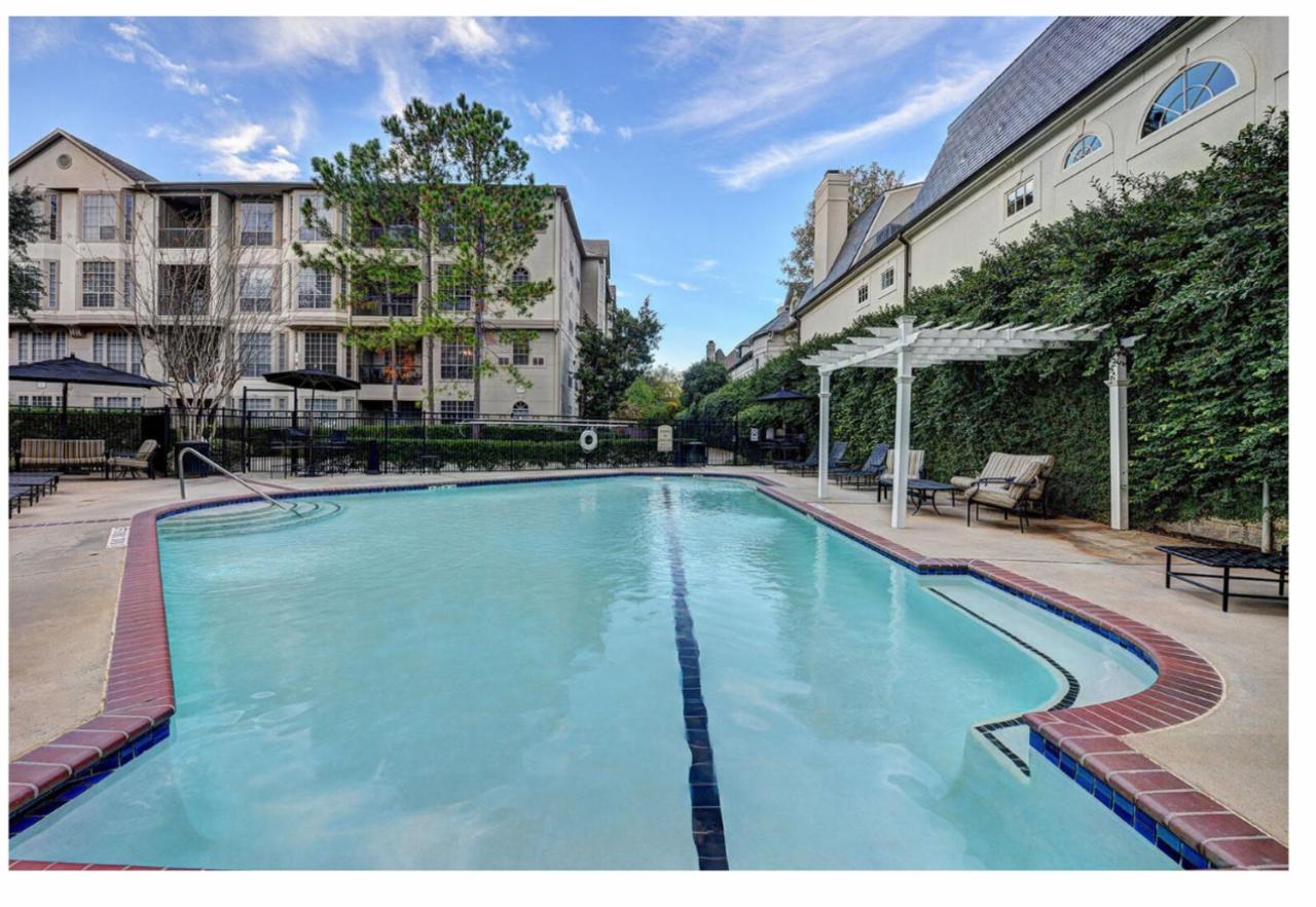 Uptown Galleria Area 2 bedrooms luxury 2 bathrooms - Chambres d'hôtes Houston