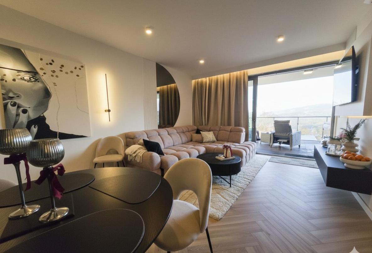 Kras Resort - Apartament Siesta 102D z Jacuzzi i Widokiem na Góry - B&B Szklarska Poręba