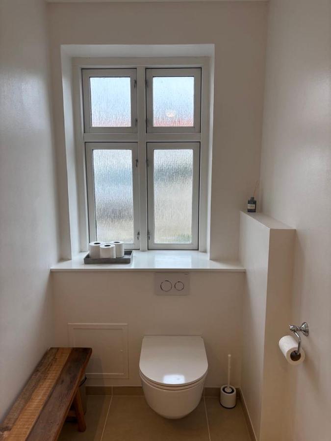 Camera Matrimoniale con Bagno in Comune 