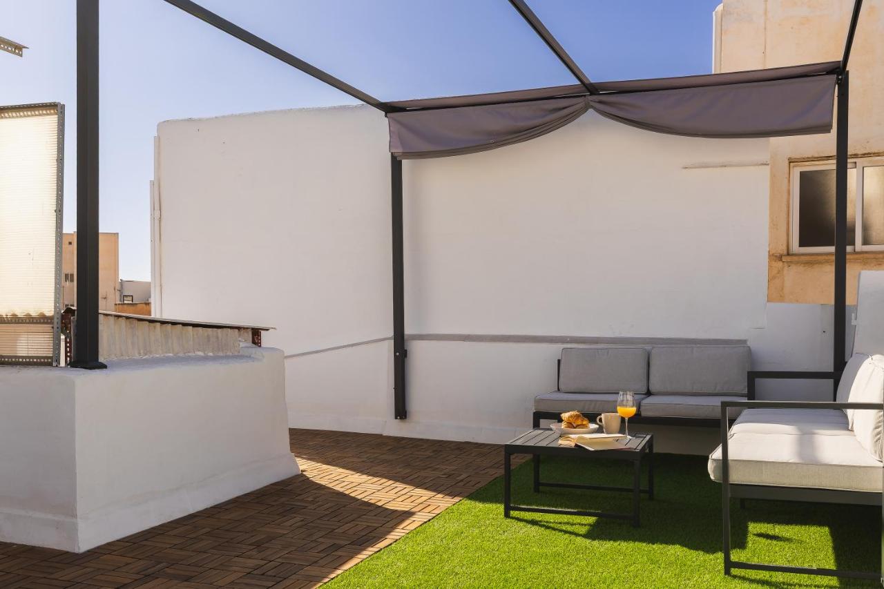 Gran Capitán- Casa en el centro con 3 habitaciones y terraza - Chambres d’hôtes Almería