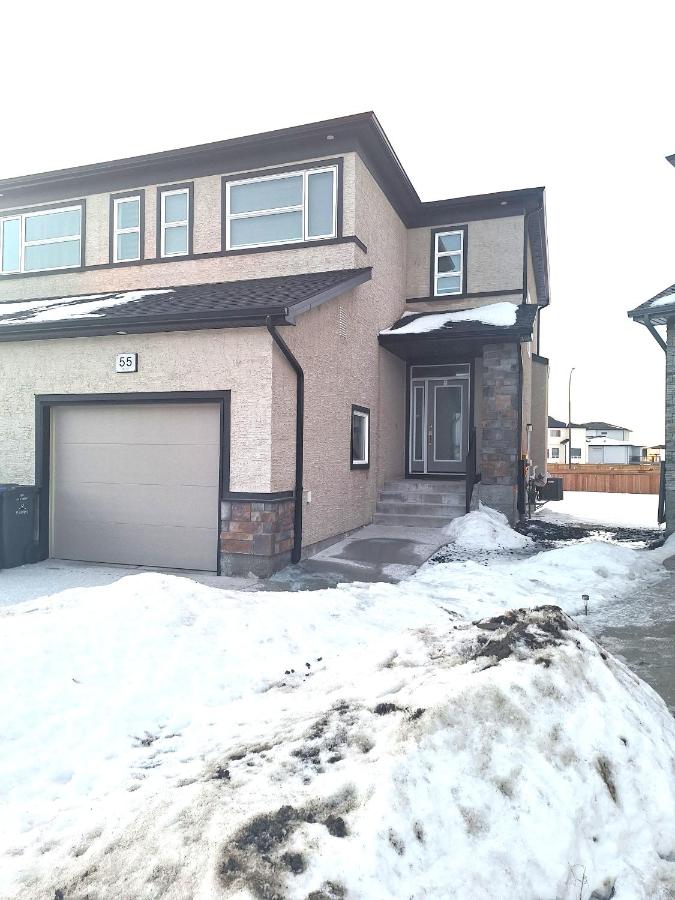 Nest and Rest Cozy Suite - Bed and Breakfast Winnipeg