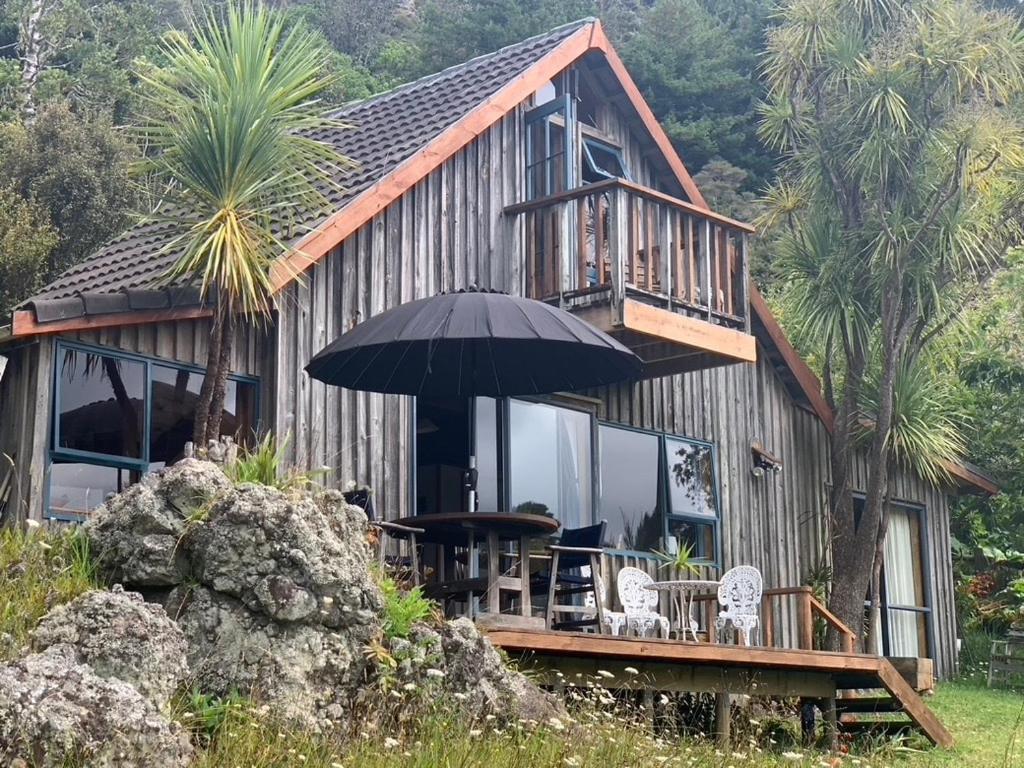 Waimana Cottage - Chambres d'hôtes Kereta