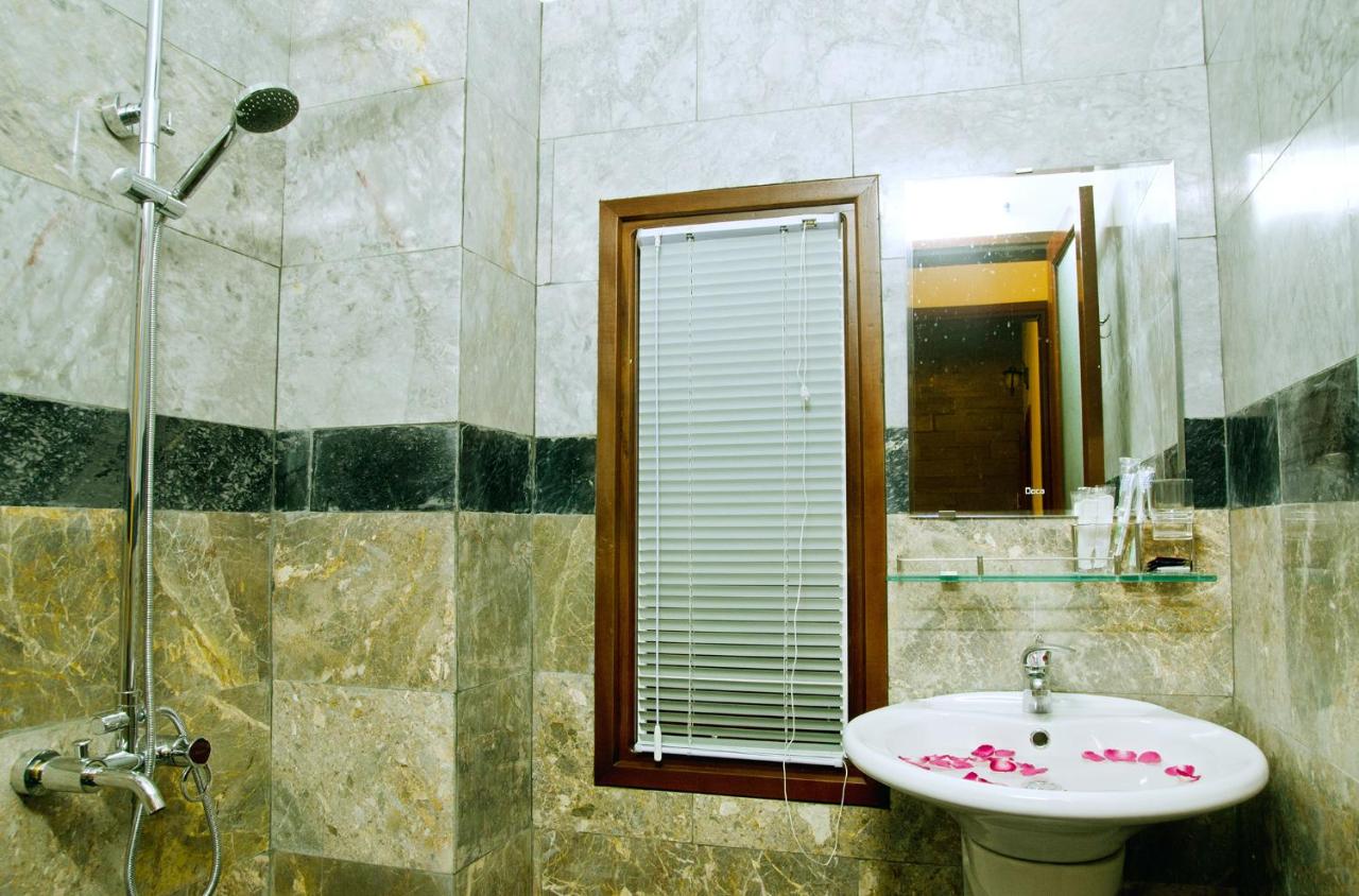 Camera Doppia con Letti Singoli