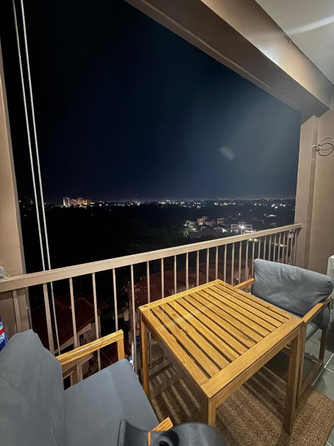 Keyless City Haven - Bed and Breakfast Mactan