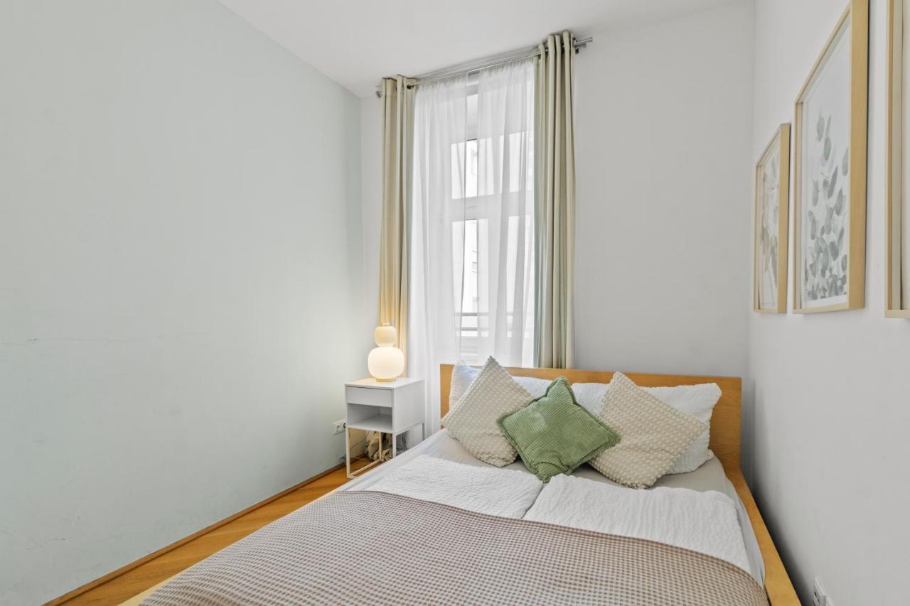 3 Min to metro - 2BR - Fast access to Stephansdom - B&B Vienna