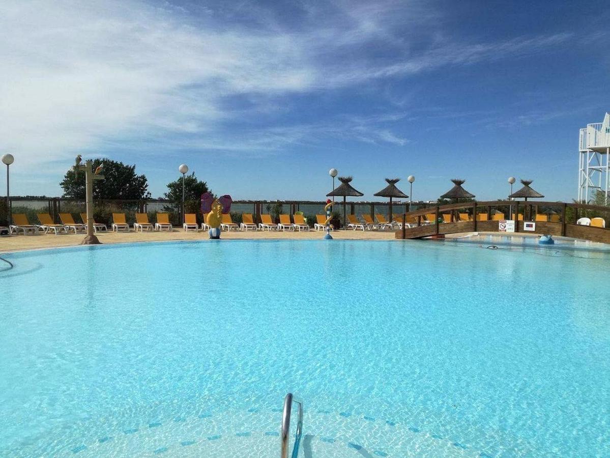 Mobil-home 6 pers neuf, Clim, terrasse & piscines - Chambres d’hôtes Lattes