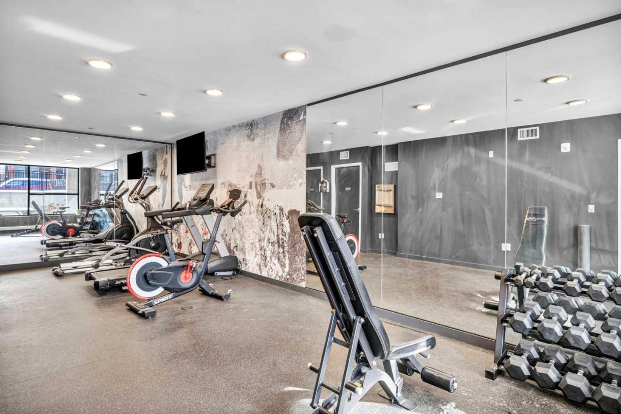 Clev Clinic & CWRU w Balcony Gym Parking WD - B&B Cleveland