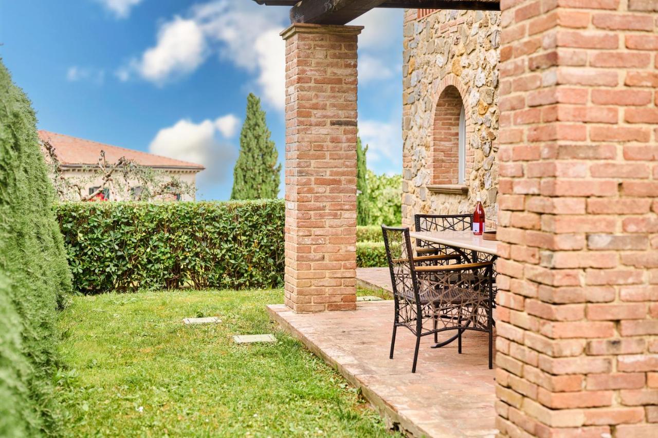 Il Corbezzolo - Authentic Tuscan Escape with Pool & Nature - Ferienwohnung Chianni