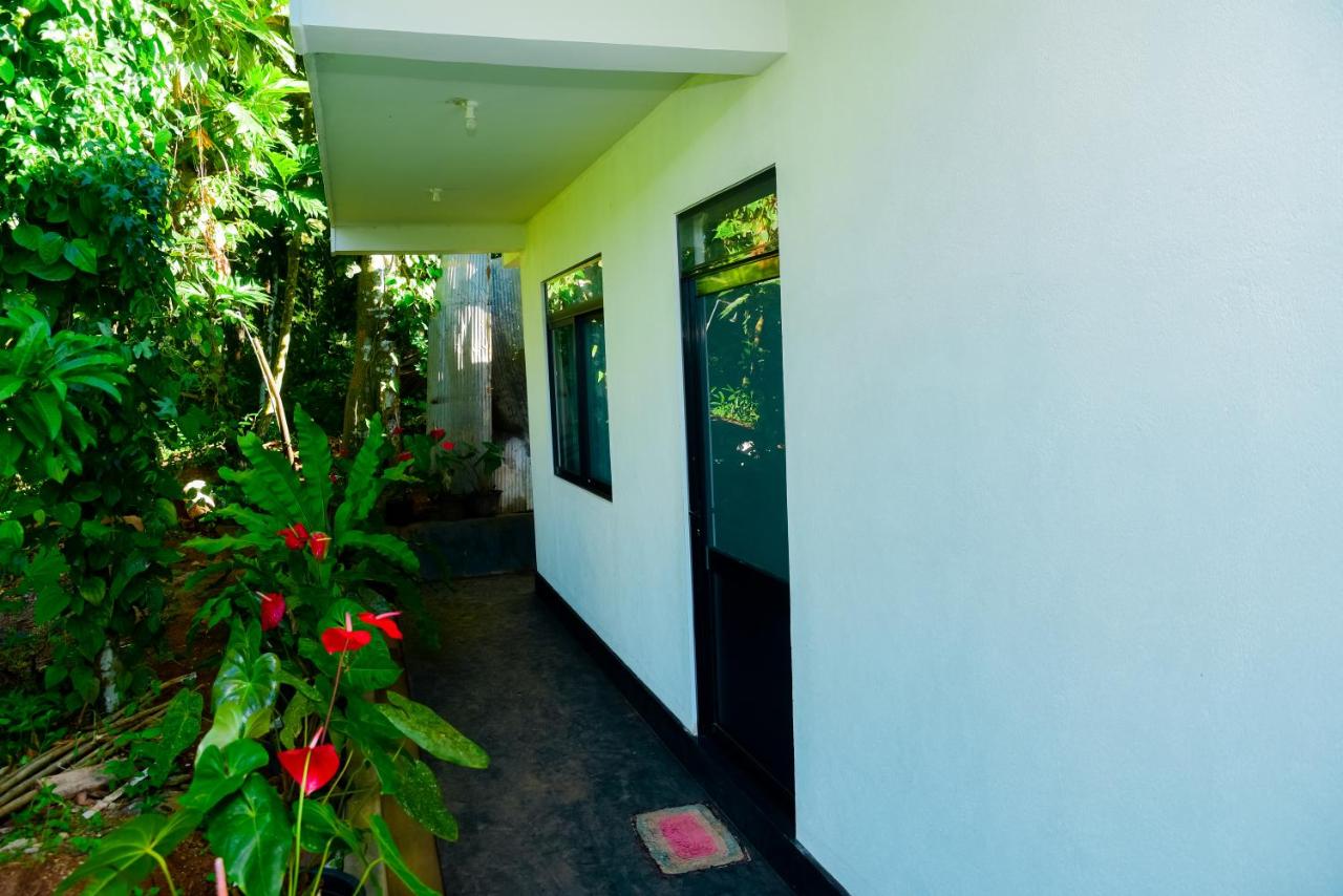 Singhe Holiday Inn - B&B Unawatuna