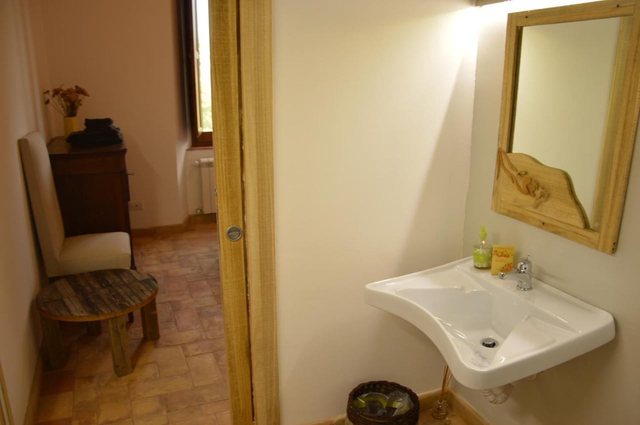 Camera Matrimoniale con Bagno Privato Senza Bidè