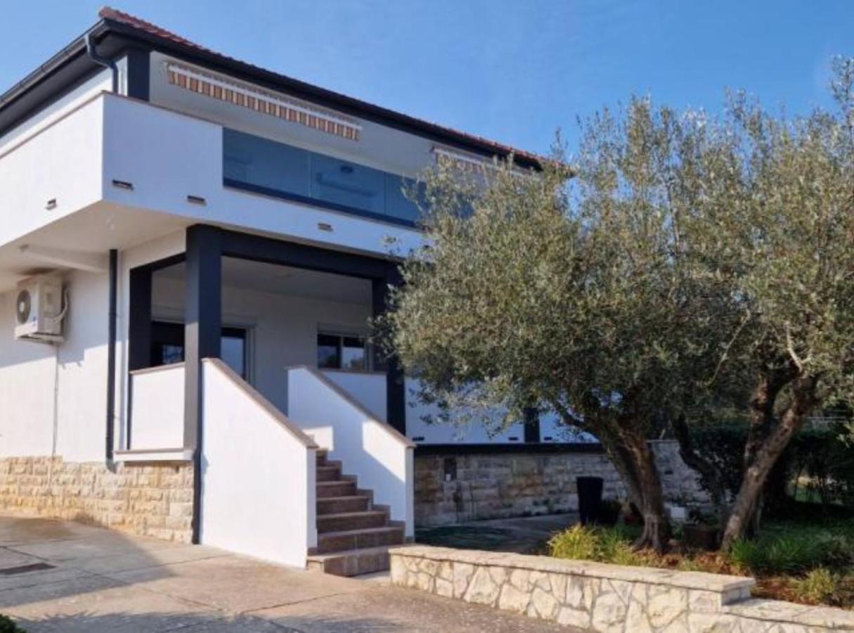 Apartments Nena - Chambres d'hôtes Ugljan