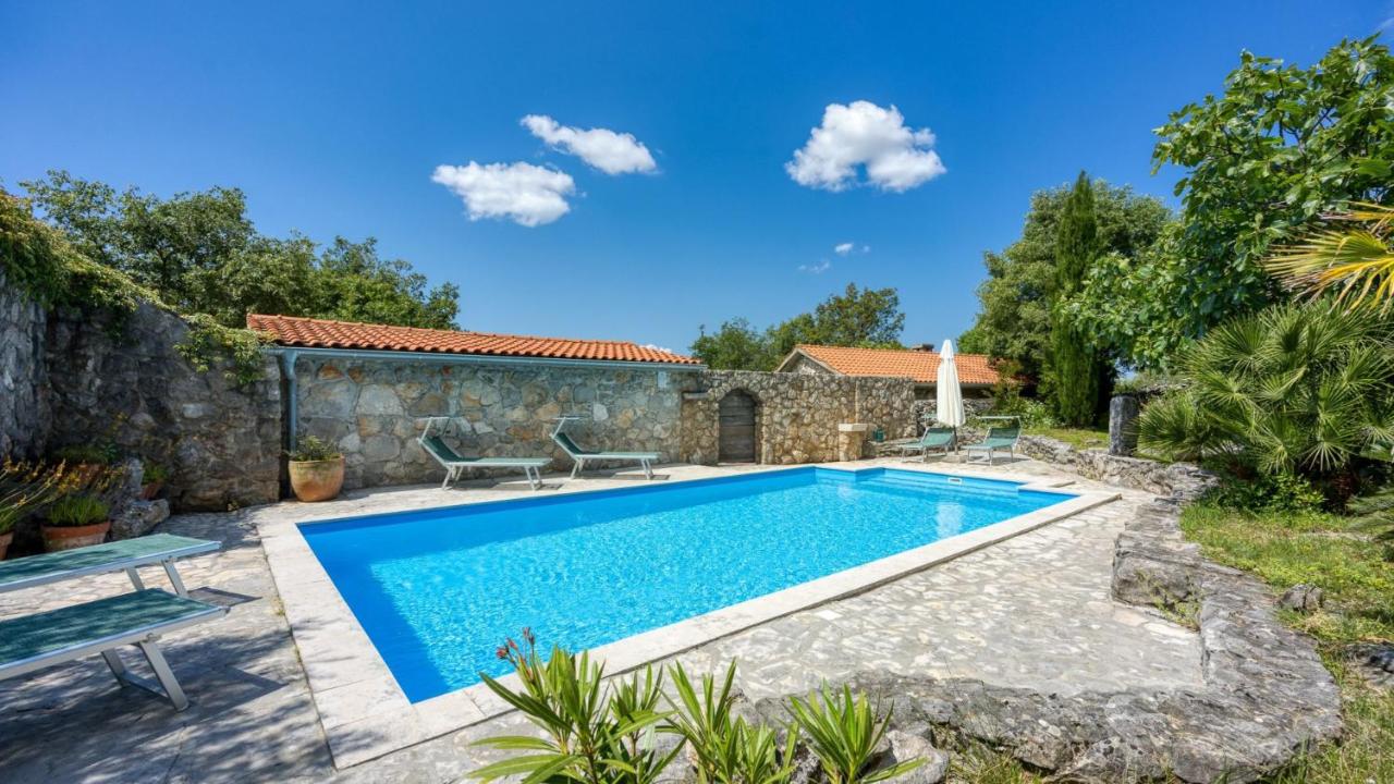 Vila Menta 1 - Indigenous Stone House by Villas Guide - B&B Malinska