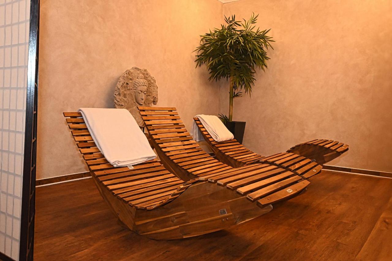 Bernstein Mare Luxor 01 - Ferienwohnung Büsum