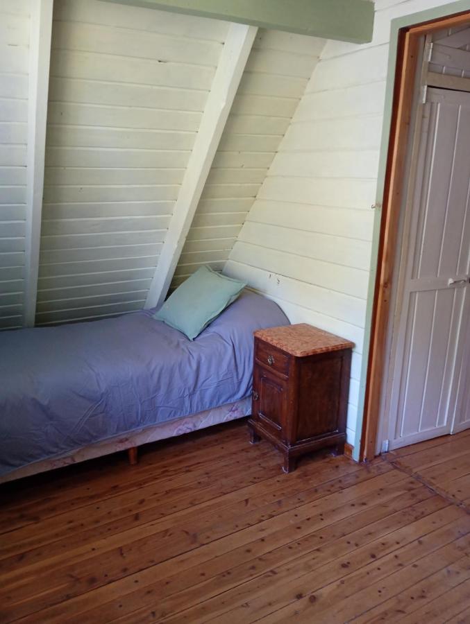Casa Patagónica con Vista al Lago y Jardín Ideal Familias en Bariloche - Chambres d'hôtes Bariloche