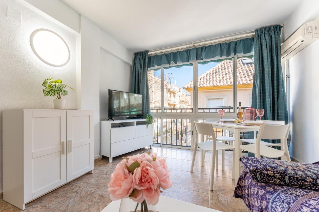 MalagaSuite Fuengirola Next to the Beach - Bed and Breakfast Fuengirola
