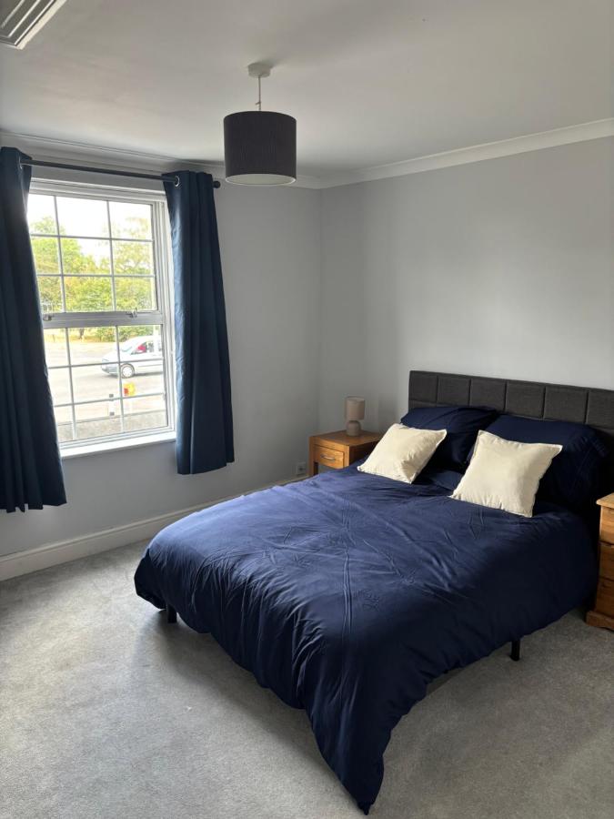 One Bedroom Flat in Hersham - Chambres d'hôtes Hersham