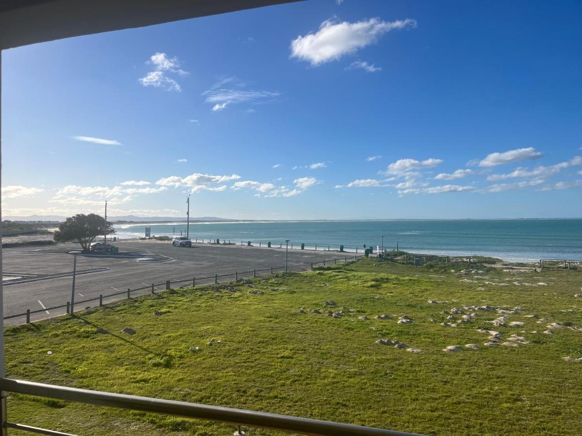Boardwalk 11 - B&B Struisbaai