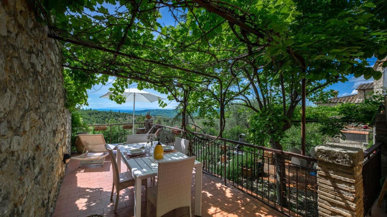 Casa Vecchia at Montebuoni - Bed and Breakfast Gaiole in Chianti