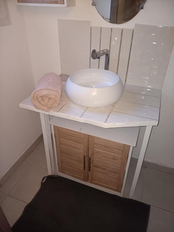 La Chambre Bleue - SdB Privative - Spécial Déplacement - Ferienwohnung Pallud