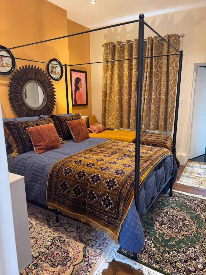 Todo Loco Pet Friendly - B&B London