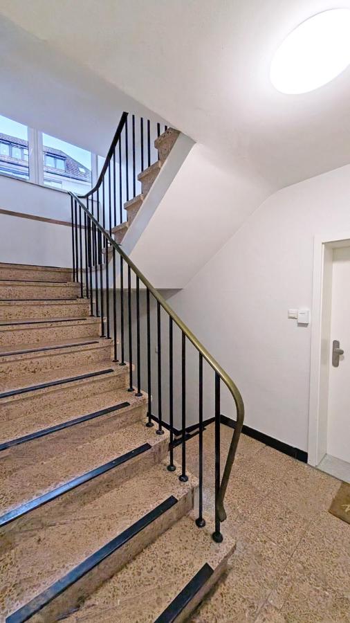 WESTERsuites - Purple - 1BR Zentral Balkon WLAN 3 Betten Waschtrockner - Chambres d'hôtes Brême