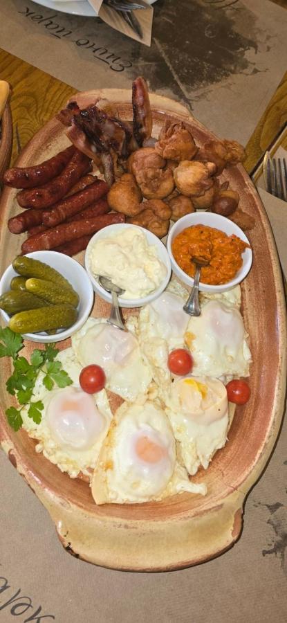 Etno Park Avlija Glušci - B&B Glušci