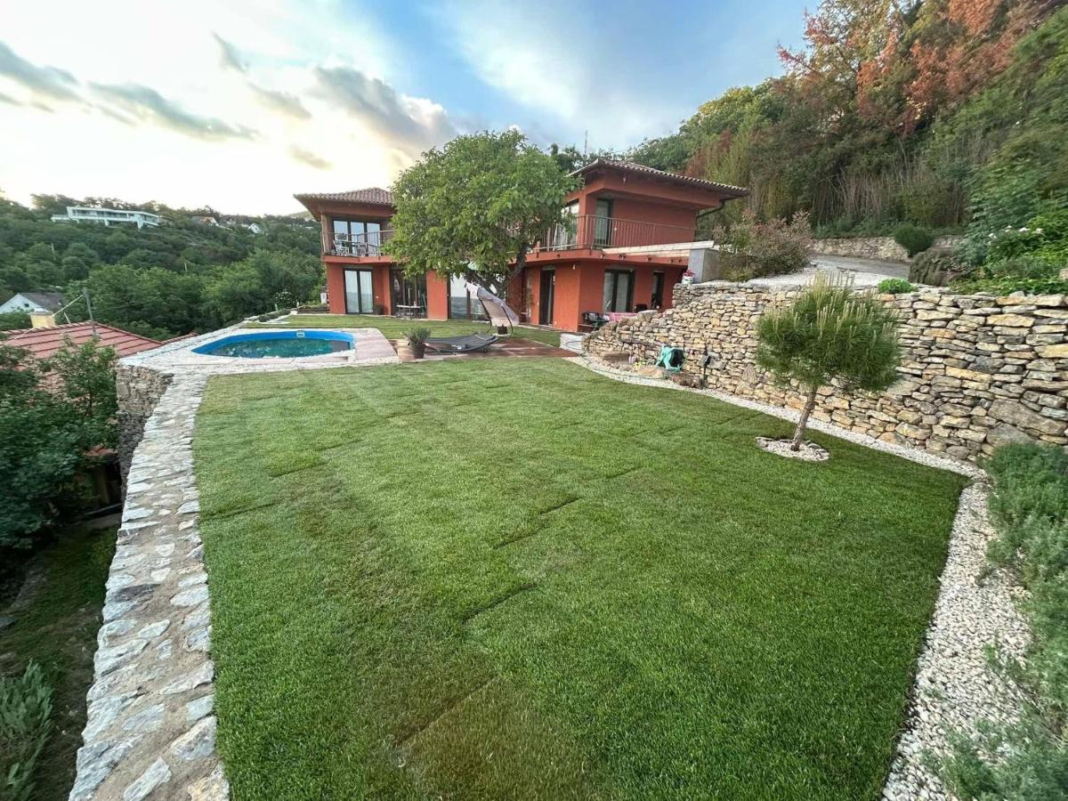 Brand New House with beautiful View - B&B Pécs