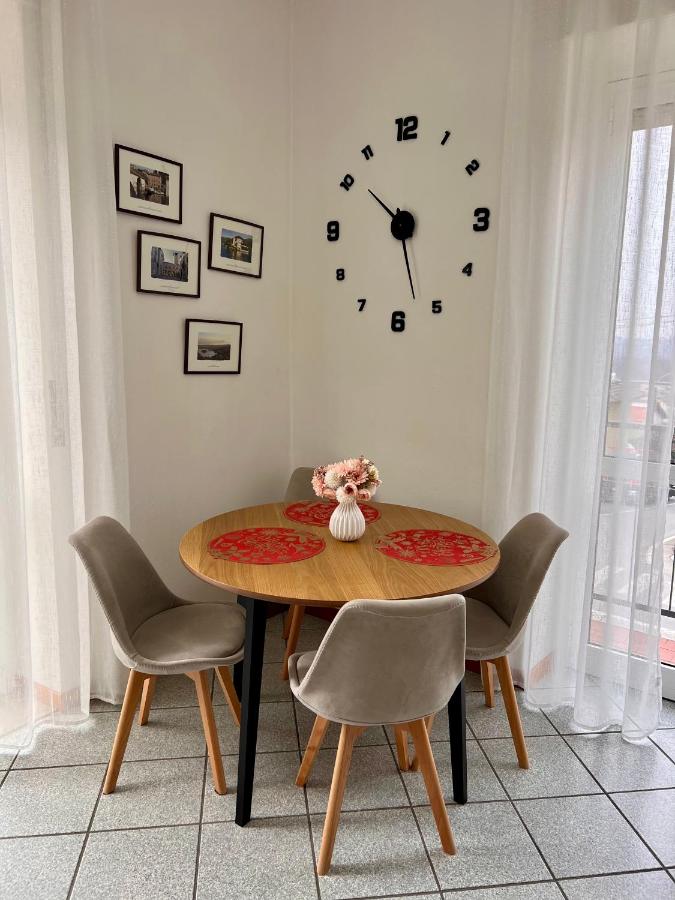 Anisa Home 2 - B&B Senna Comasco