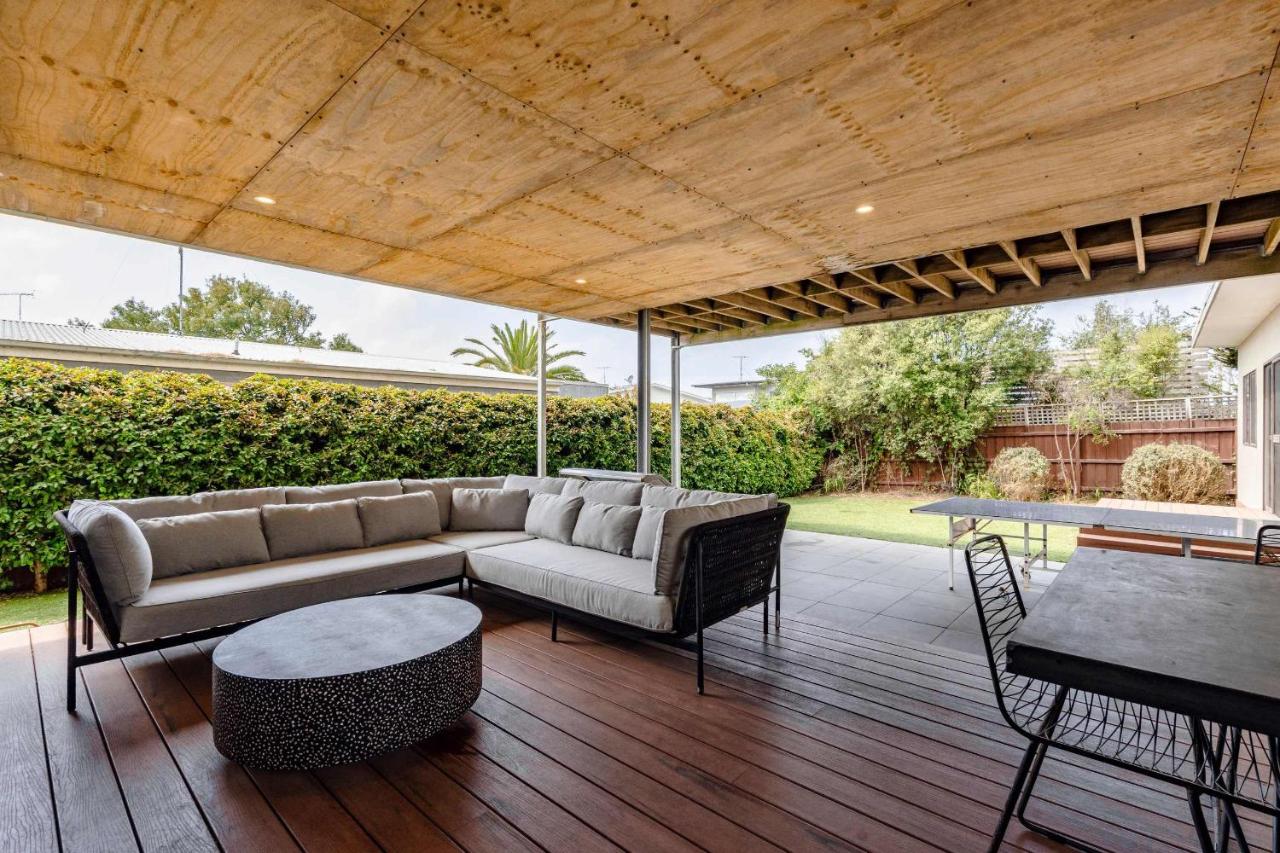 Central Torquay House 300m to beach - B&B Torquay