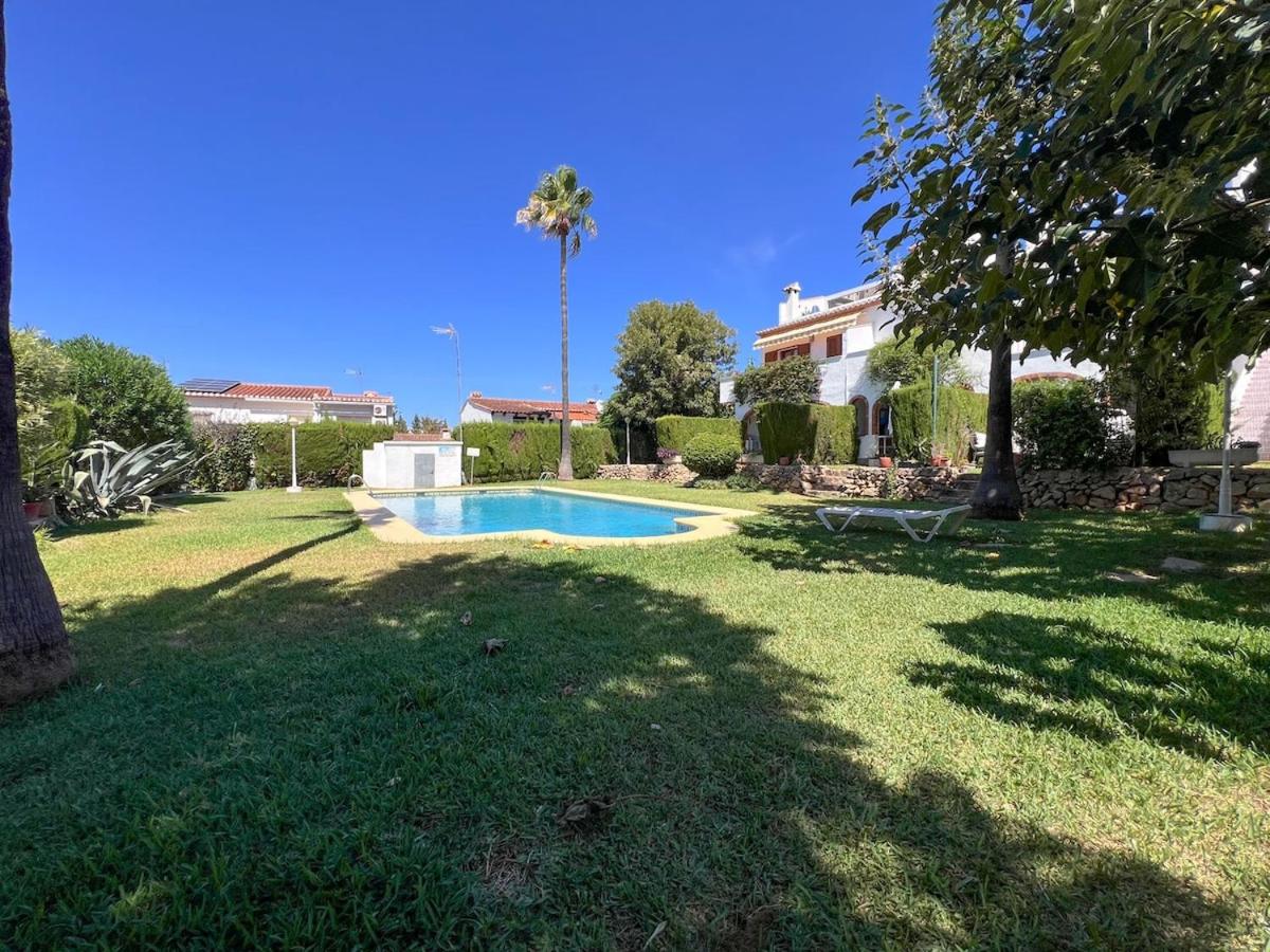 La casita de Toni en las Rotas Denia con jardín y piscina - Chambres d'hôtes Denia