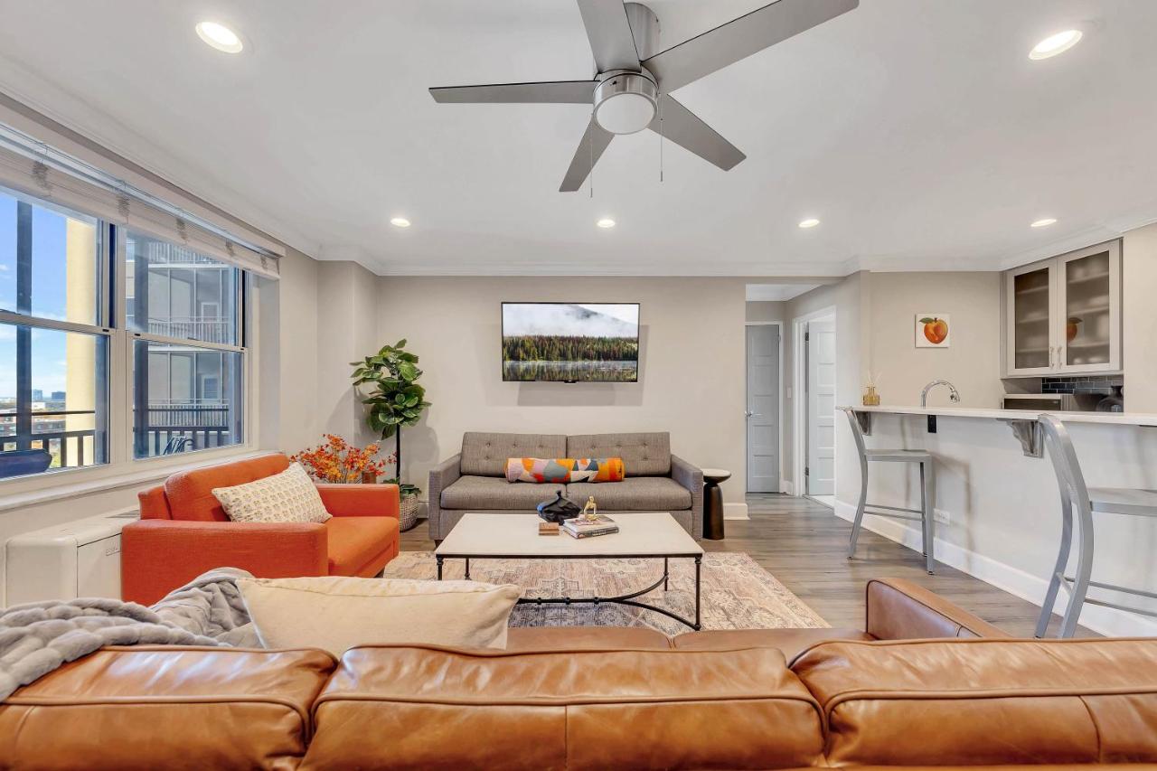 Downtown condo w screened balcony - B&B Atlanta
