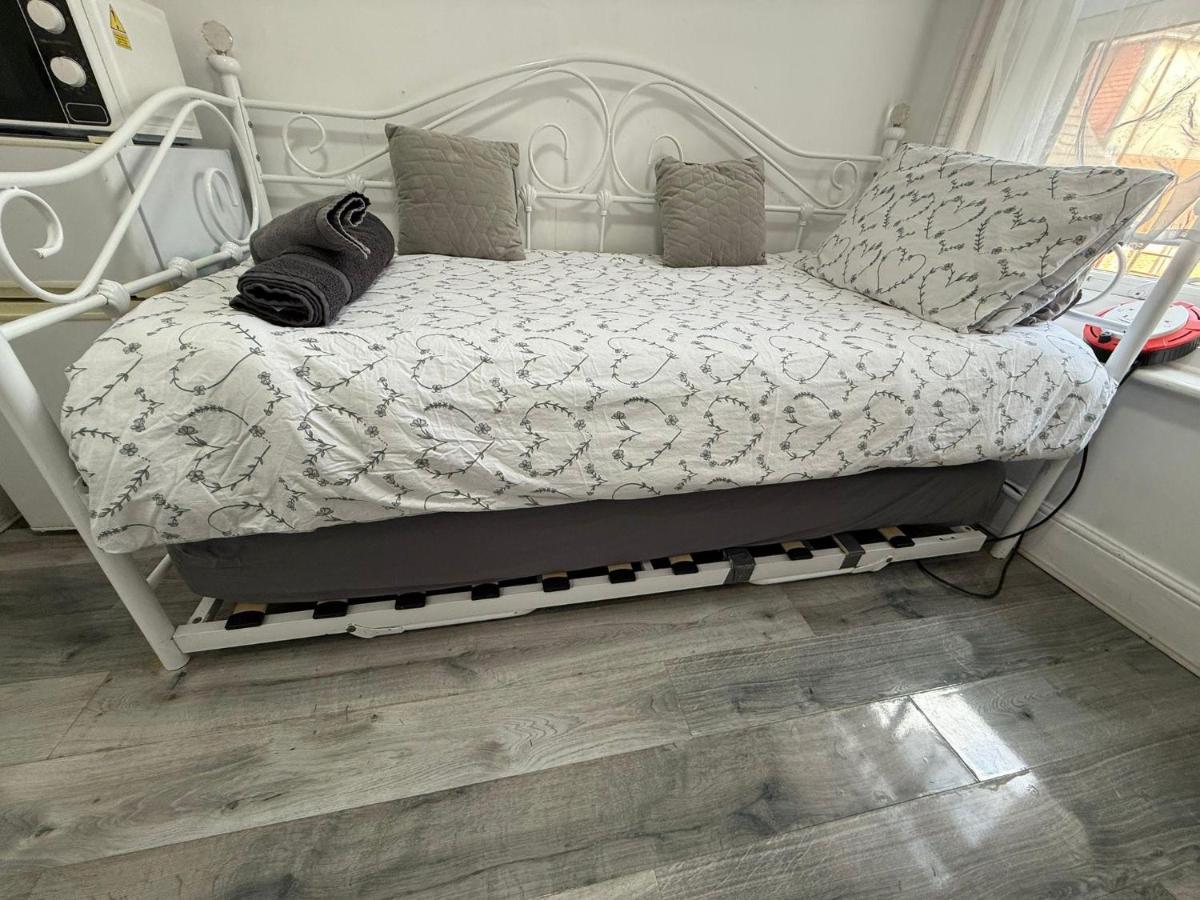 Studio Flat from Bournemouth Beach - B&B Bournemouth