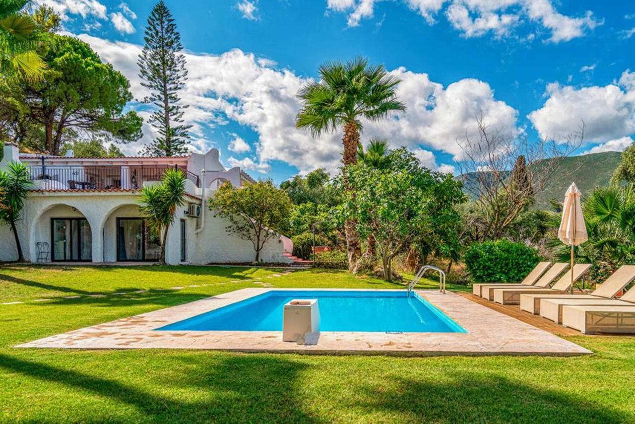 Astarte Villas - Hacienda Beach Villa - B&B Alykes