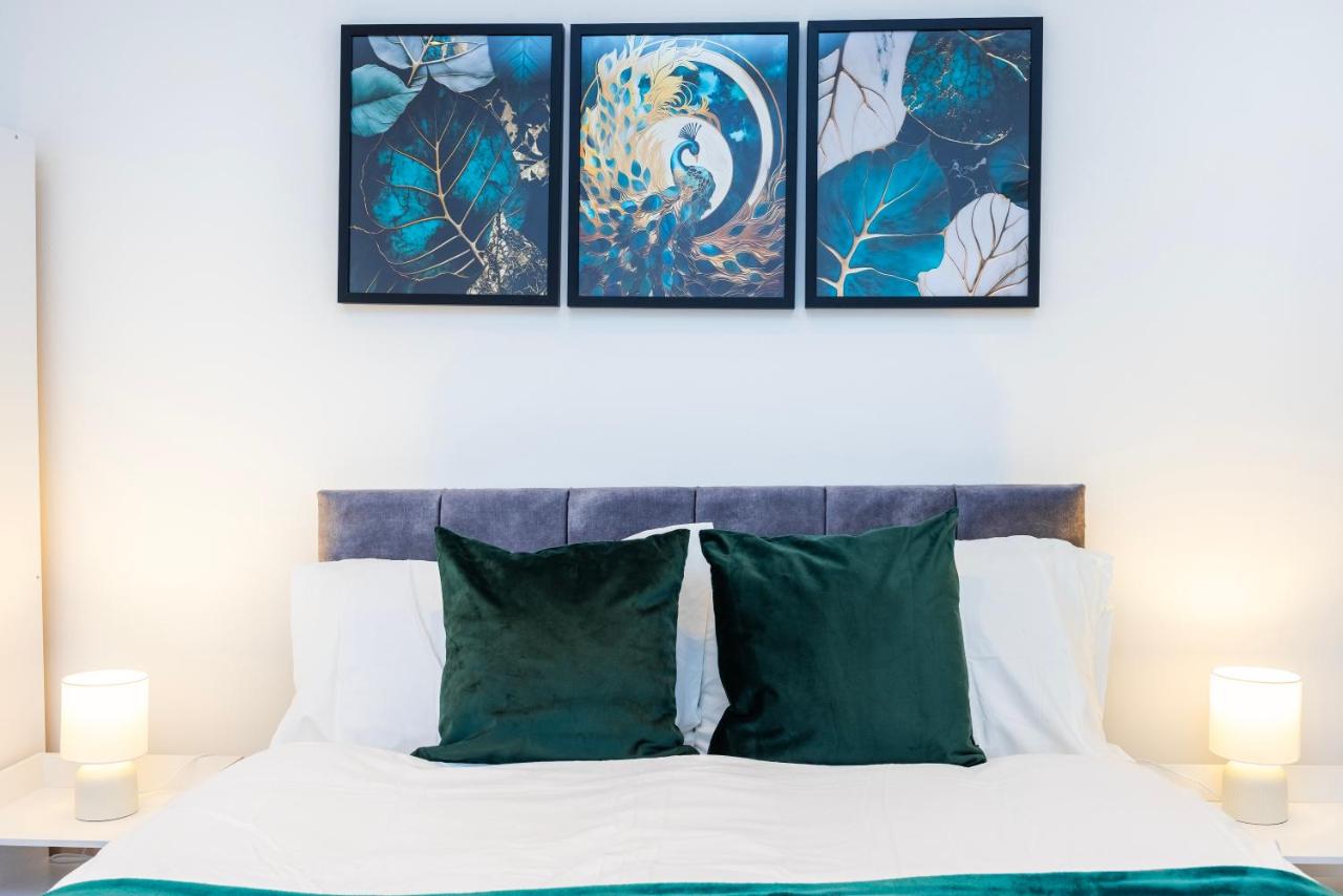 Top Contractor Choice Home l Fast WiFi l Acton l Near Old Oak Common HS2 works - B&B Londra
