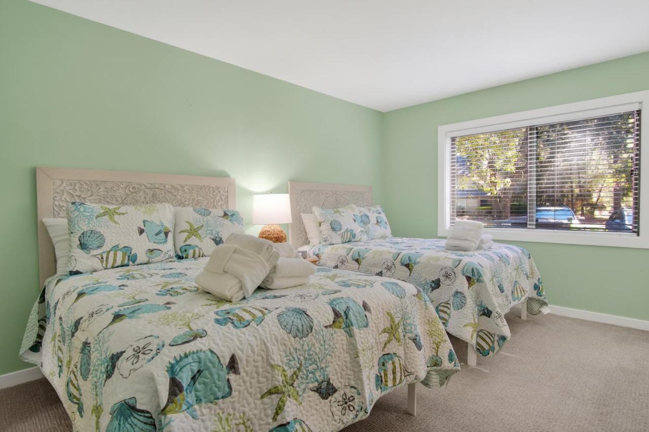 2322 Racquet Club @ Sea Pines - Pool - Sleeps 8 - Bed and Breakfast Hilton Head