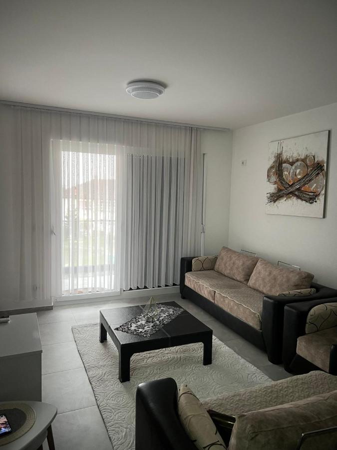 Dauti Apartment - near city center - B&B Gjakovë