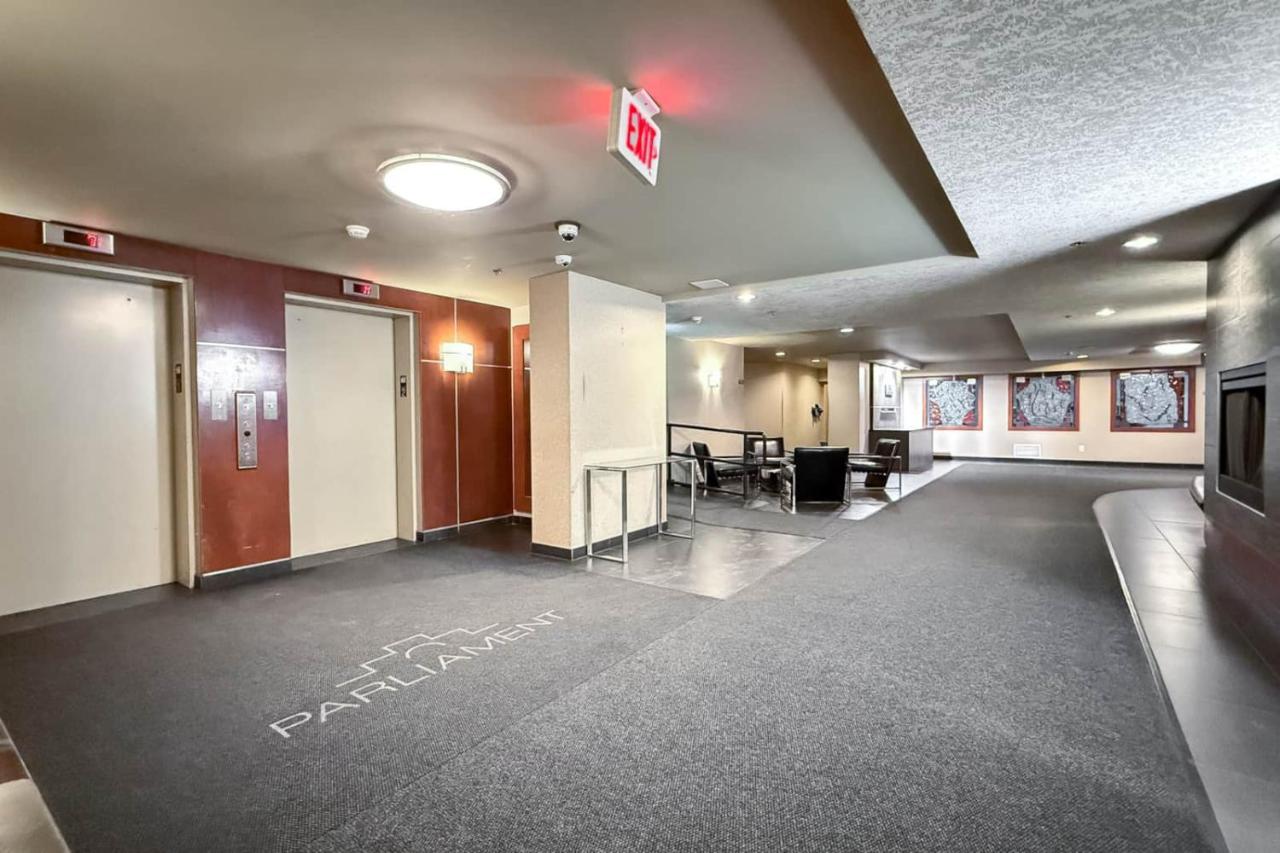 Downtown Edmonton Suite: 5-Min Drive to Rogers - B&B Edmonton