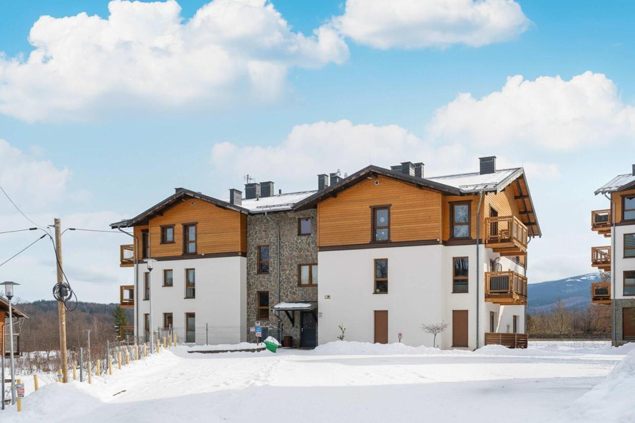 Unique Apartments with a Beautiful View and Balcony by Noclegi Renters - B&B Szklarska Poręba