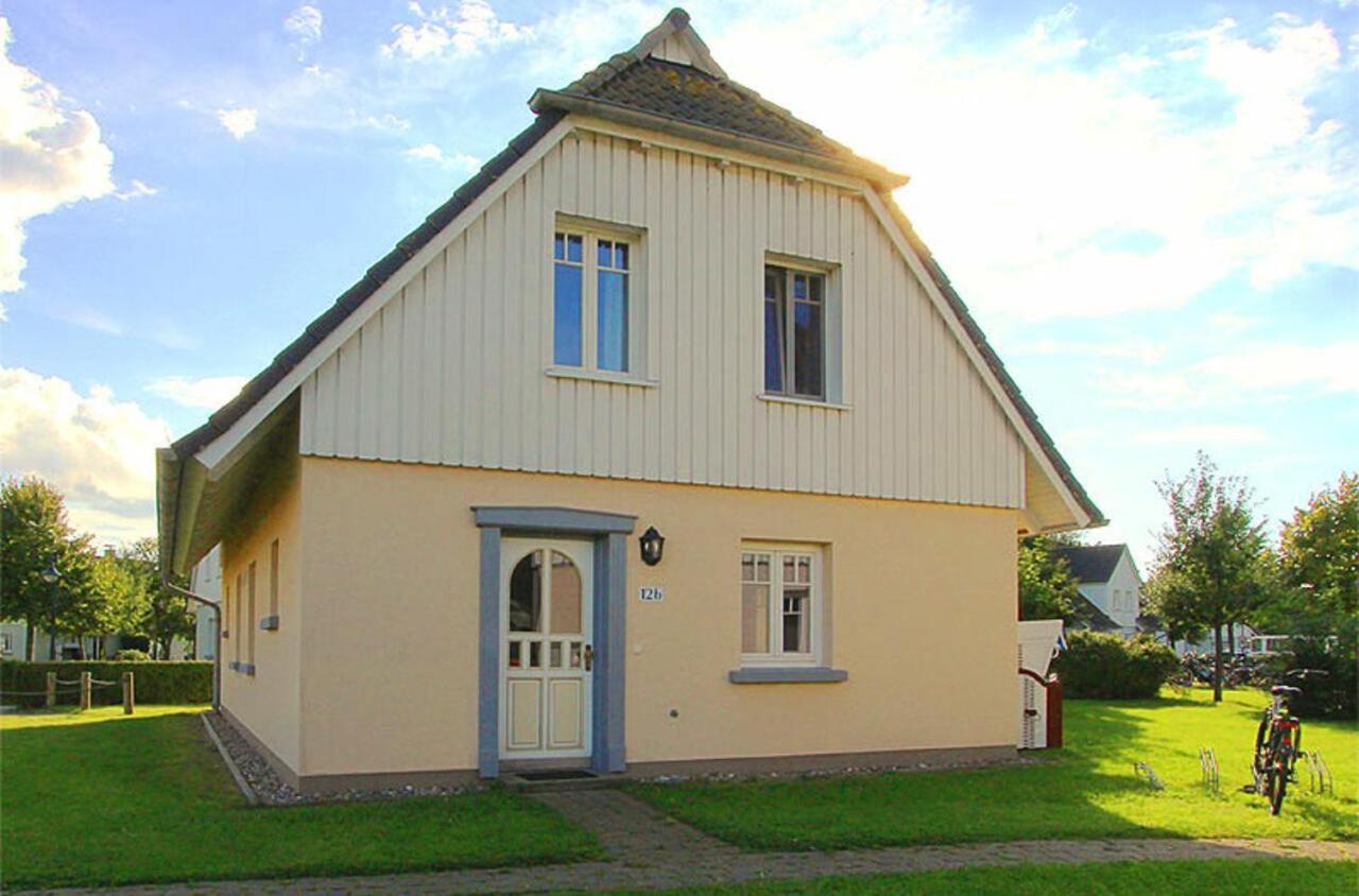 Ferienpark Seepferdchen, 12B, Haus Zingst 12b - Ferienwohnung Ostseebad Nienhagen